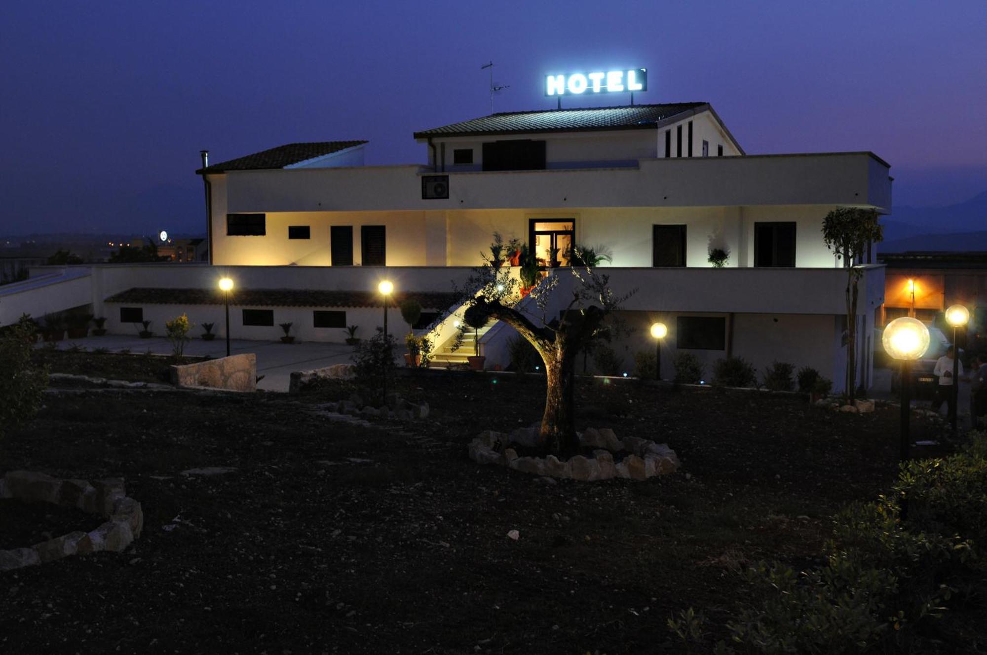 Hotel Vittoria Benevento Buitenkant foto